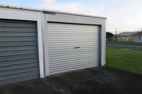 Photo of property in 2/39 Buckingham Crescent, Manukau, Auckland, 2025
