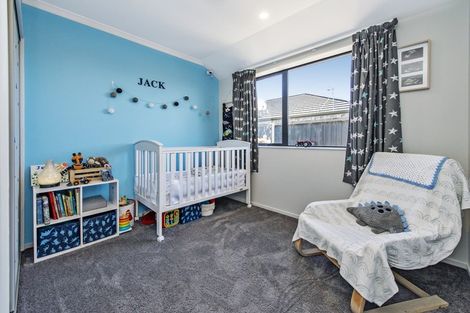 Photo of property in 28 Reuben Avenue, Rolleston, 7615