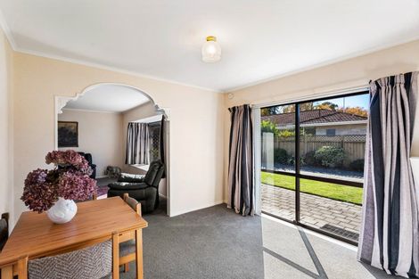 Photo of property in 2/611 Roberts Street, Hastings, 4122