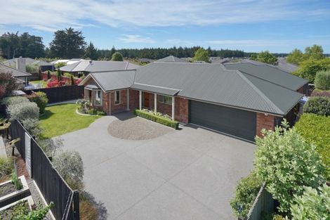 Photo of property in 10 Iti Place, Parklands, Christchurch, 8083