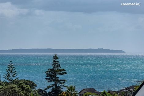 Photo of property in 2/40 Beulah Avenue, Rothesay Bay, Auckland, 0630
