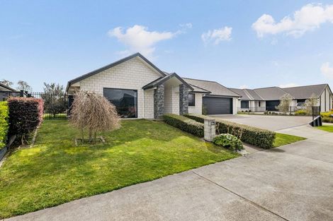 Photo of property in 39a Norfolk Drive, Cambridge, 3434