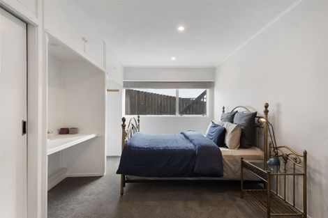 Photo of property in 1/52 Pupuke Road, Hillcrest, Auckland, 0627