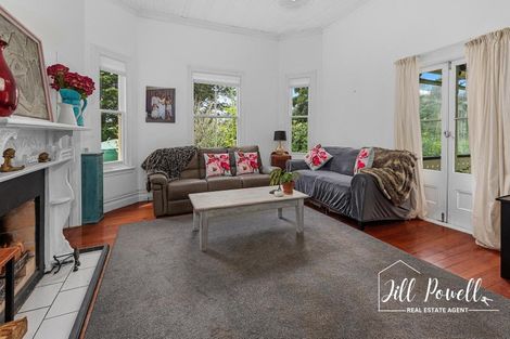 Photo of property in 32 Franklin Road, Paparoa, 0571