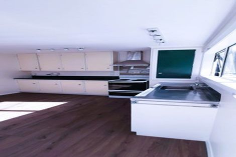 Photo of property in 39 Pembroke Road, Northland, Wellington, 6012