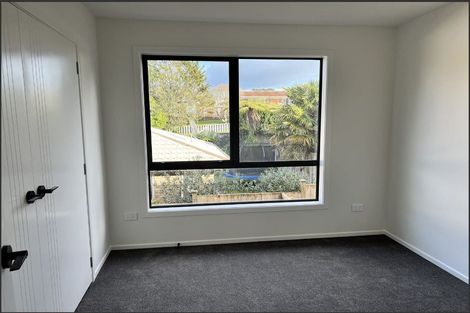 Photo of property in 43 Tirimoana Road, Te Atatu South, Auckland, 0602