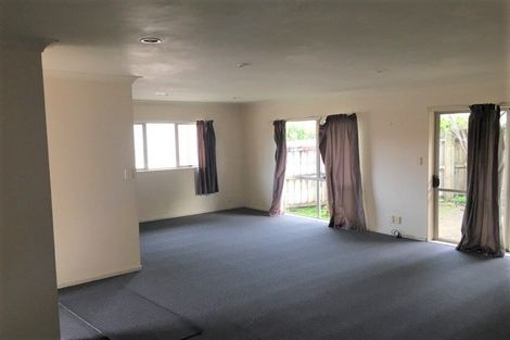 Photo of property in 2/16 Miller Road, Mangere Bridge, Auckland, 2022