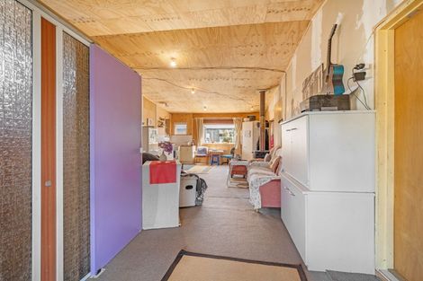 Photo of property in 1 Richardson Street, Woodville, 4920
