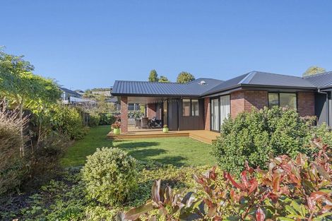 Photo of property in 7 Ruru Lane, Hurworth, New Plymouth, 4310
