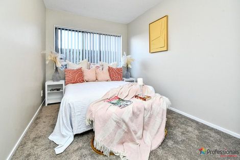 Photo of property in 15 Alderson Lane, Favona, Auckland, 2024