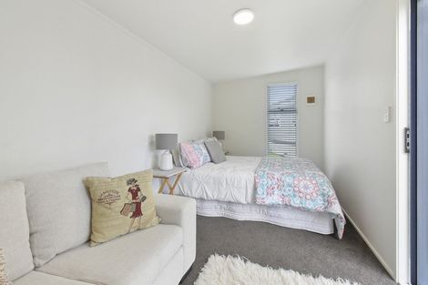 Photo of property in 100 Fitzroy Street, Papatoetoe, Auckland, 2104