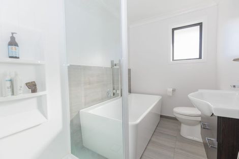 Photo of property in 126 Melksham Drive, Churton Park, Wellington, 6037