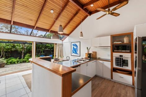 Photo of property in 7 Hurunui Street, Waikanae, 5036