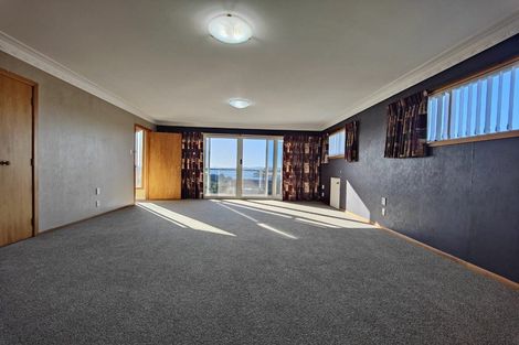 Photo of property in 37 Churchill Road, Cockle Bay, Auckland, 2014