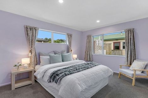 Photo of property in 13 Pohutukawa Grove, Titahi Bay, Porirua, 5022