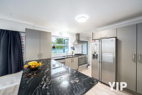 Photo of property in 5 Hallewell Crescent, Johnsonville, Wellington, 6037