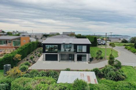 Photo of property in 30 Chambers Street, Kakanui, Oamaru, 9495