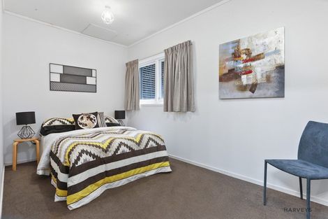 Photo of property in 201 Godley Road, Titirangi, Auckland, 0604