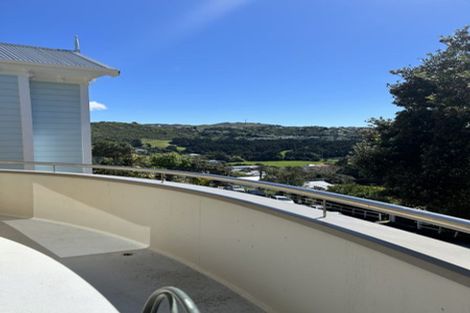 Photo of property in 21 Jackson Street, Island Bay, Wellington, 6023