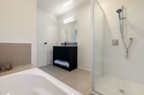 Photo of property in 33f Kelly Road, Cambridge, 3434