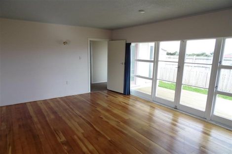 Photo of property in 2 Norton Place, Spotswood, New Plymouth, 4310