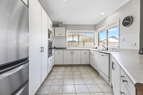 Photo of property in 2 Ashmore Court, Bethlehem, Tauranga, 3110