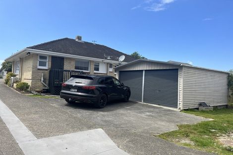 Photo of property in 8 Glenfield Road, Birkenhead, Auckland, 0626