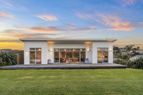 Photo of property in 15 Waterman Drive, Langs Beach, Waipu, 0582
