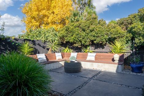 Photo of property in 16 Chilton Drive, Mairehau, Christchurch, 8052
