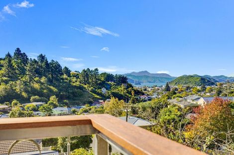 Photo of property in 11 Angle Street, Picton, 7220