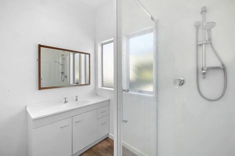 Photo of property in 3 Shortland Street, Lower Vogeltown, New Plymouth, 4310