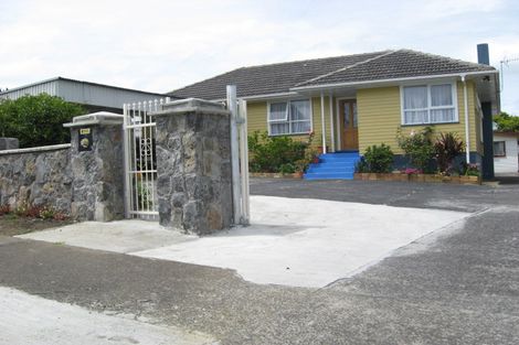 Photo of property in 17 Imrie Avenue, Mangere, Auckland, 2022