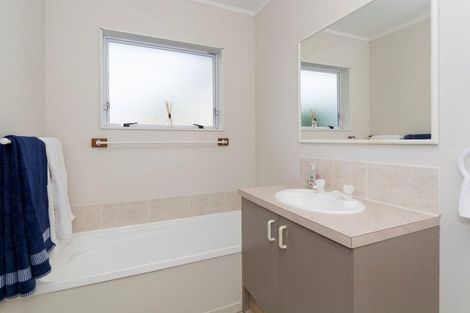 Photo of property in 14 Pacific View Road, Papamoa Beach, Papamoa, 3118