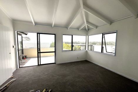 Photo of property in 23 Joydon Place, Stanmore Bay, Whangaparaoa, 0932