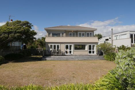 Photo of property in 77 Manly Street, Paraparaumu Beach, Paraparaumu, 5032