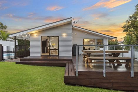 Photo of property in 13 Lanigan Street, Birkdale, Auckland, 0626