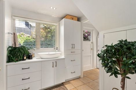 Photo of property in 40 Garden Road, Merivale, Christchurch, 8014