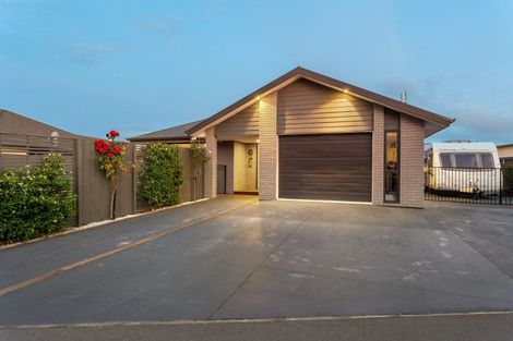 Photo of property in 11 Crampton Close, Kaiapoi, 7630
