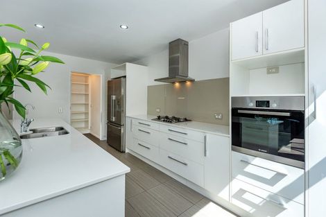 Photo of property in 18 Jennabelle Lane, Halswell, Christchurch, 8025