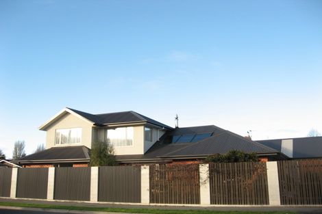 Photo of property in 122 Edgeware Road, St Albans, Christchurch, 8014