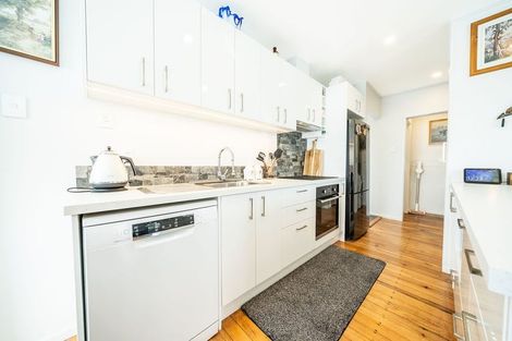 Photo of property in 26 Valley Road, Hikurangi, 0114