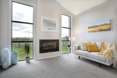 Photo of property in 1 Tremaine Avenue, Two Mile Bay, Taupo, 3330