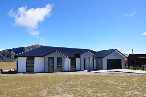 Photo of property in 71 Infinity Drive, Wanaka, 9305