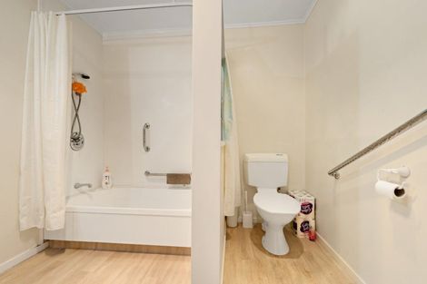 Photo of property in 15a Canning Street, Gore, 9710