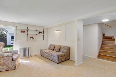 Photo of property in 25 Larsen Crescent, Tawa, Wellington, 5028