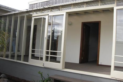 Photo of property in 1289a Whangaparaoa Road, Army Bay, Whangaparaoa, 0930