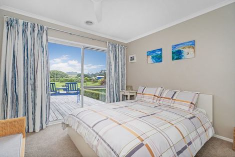 Photo of property in 10 Austin Drive, Whitianga, 3510