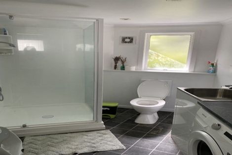 Photo of property in 199u3 Newlands Road, Newlands, Wellington, 6037