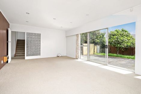 Photo of property in 21 Priestley Drive, Bucklands Beach, Auckland, 2014