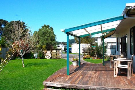 Photo of property in 9 Tuna Place, Whiritoa, Whangamata, 3691